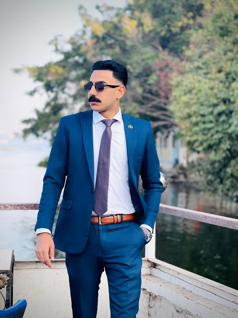 Kareem Aziz #محامى_شامل أتعامل مع #القضايا #المدنية #الجنائية #الأسرية #التجارية #الإدارية مع #تركيز_أكبر و #خبرة_كبيرة في #جميع_الفروع