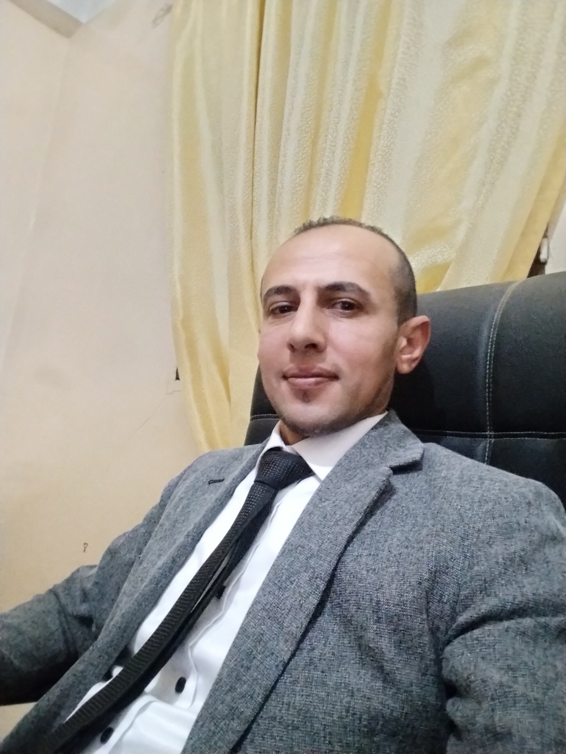 ali #محامى_شامل أتعامل مع #القضايا #المدنية #الجنائية #الأسرية #التجارية #الإدارية مع #تركيز_أكبر و #خبرة_كبيرة في #جميع_الفروع